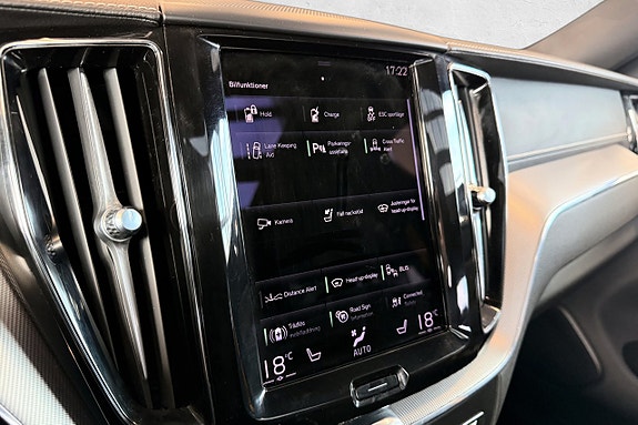 Volvo XC60 19 of 30