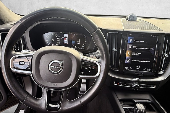Volvo XC60 17 of 30