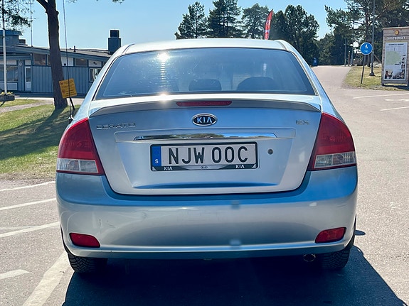 Kia Cerato 4 of 24