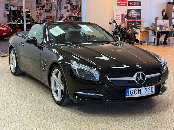 Mercedes-Benz SL350 9 of 27
