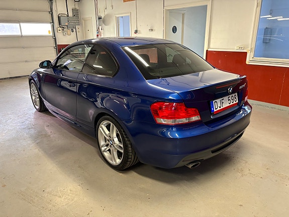 BMW 123d 4 of 5