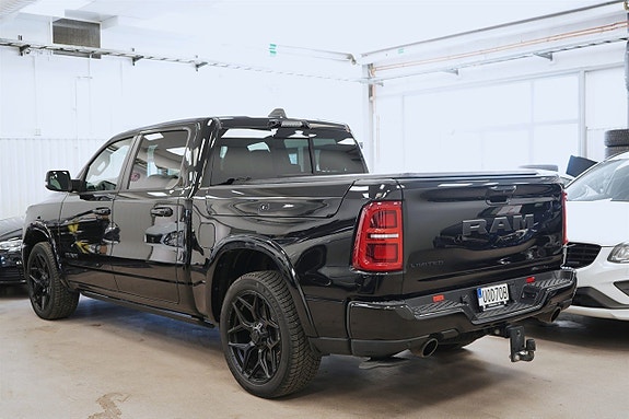 Dodge RAM 1500 3 of 27