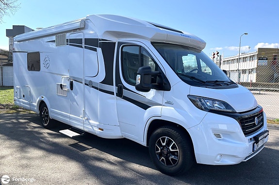 Knaus 700 MEB Scandinavian Edition // Äntligen! En husbil med badrum bak.