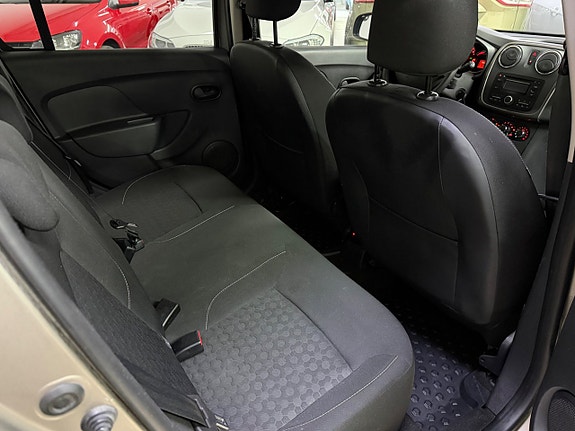 Dacia Logan 15 of 15