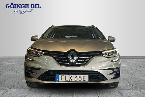 Renault Megane IV 3 of 5