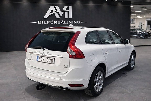 Volvo XC60 4 of 10