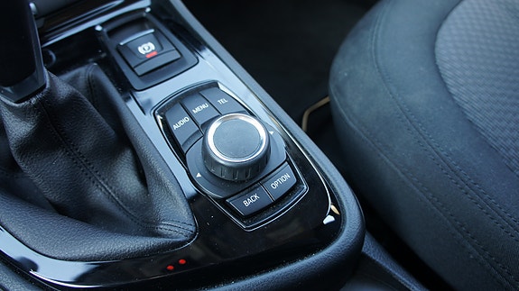 BMW 216d 16 of 27