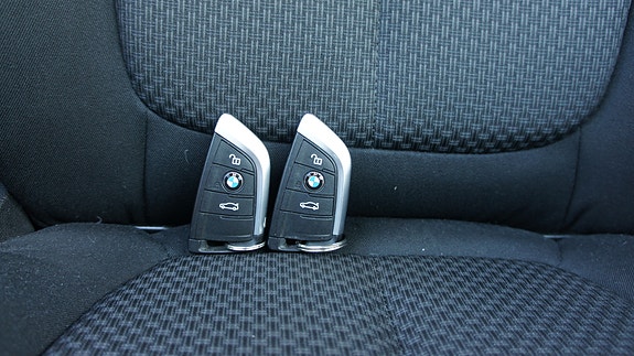 BMW 216d 23 of 27