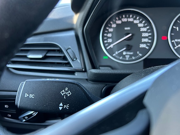 BMW 216d 18 of 27