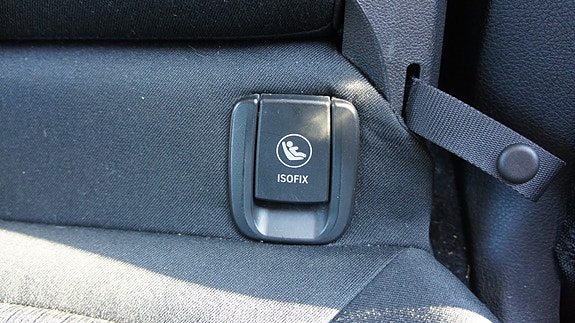 BMW 216d 21 of 27
