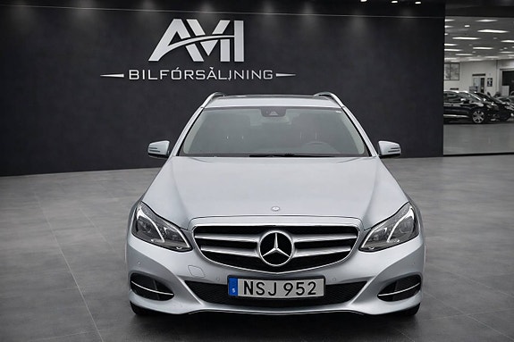 Mercedes-Benz E250 2 of 5