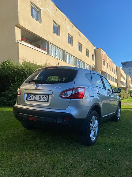 Nissan Qashqai 3 of 5