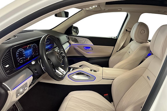 Mercedes-Benz GLE53 12 of 18
