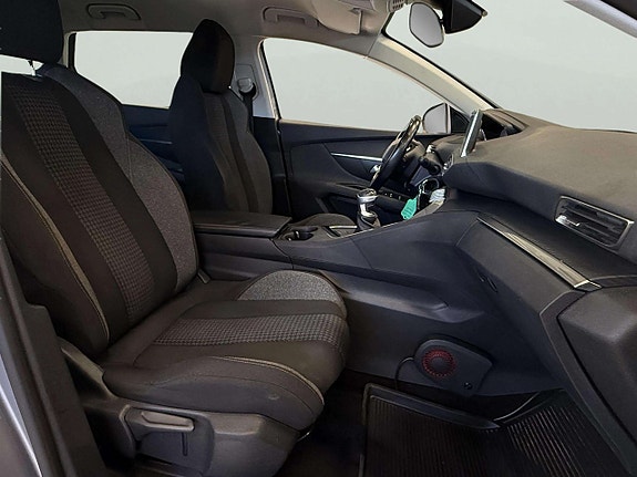 Peugeot 5008 13 of 28