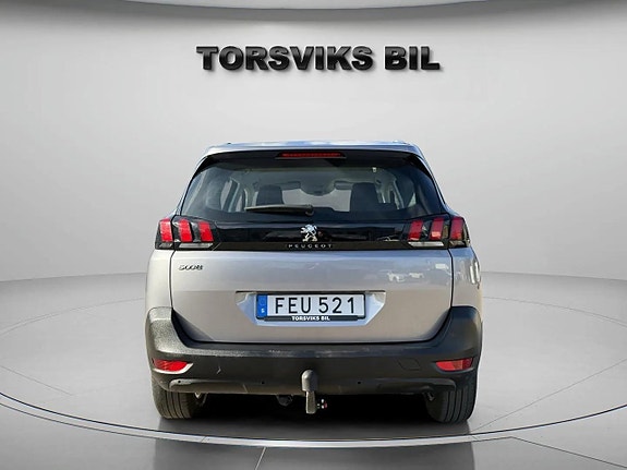 Peugeot 5008 5 of 28