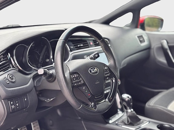 Kia Ceed 9 of 13