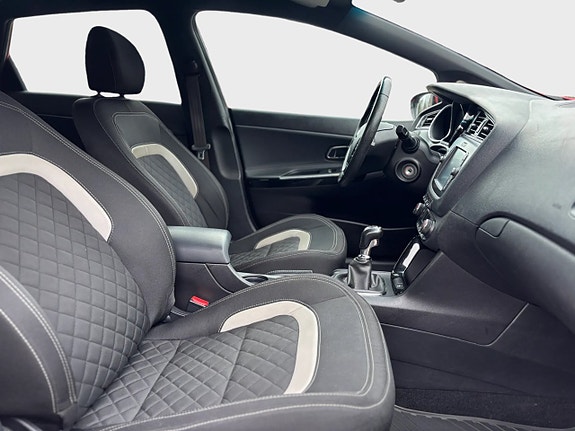 Kia Ceed 7 of 13