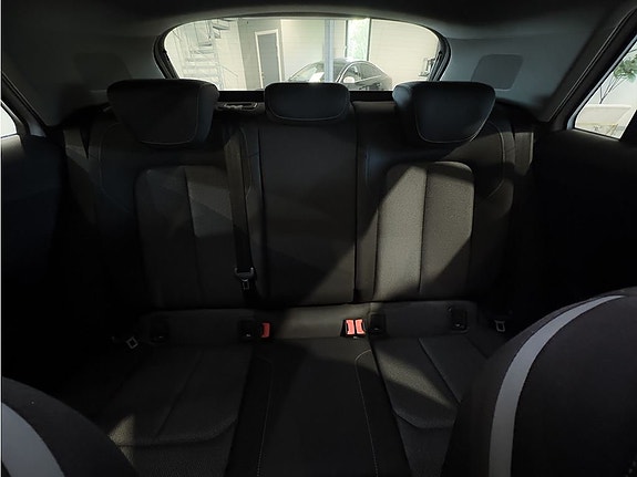 Audi Q2 22 of 24