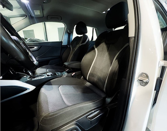 Audi Q2 8 of 24