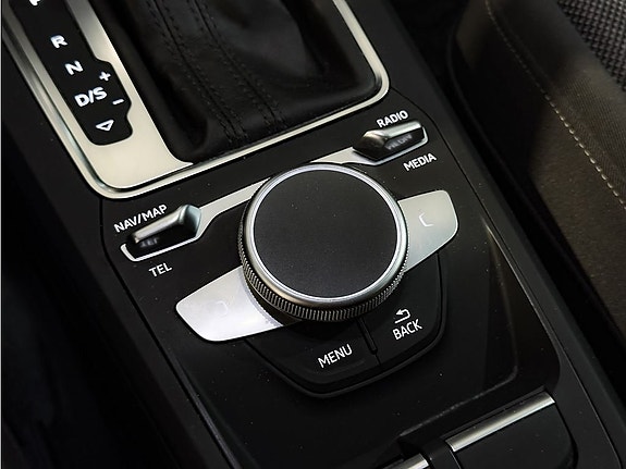 Audi Q2 20 of 24