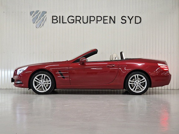 Mercedes-Benz SL350 5 of 5