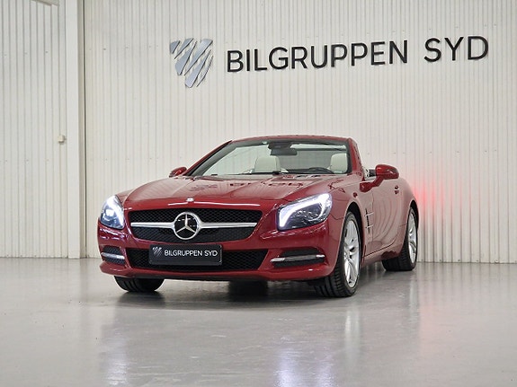 Mercedes-Benz SL350 3 of 5