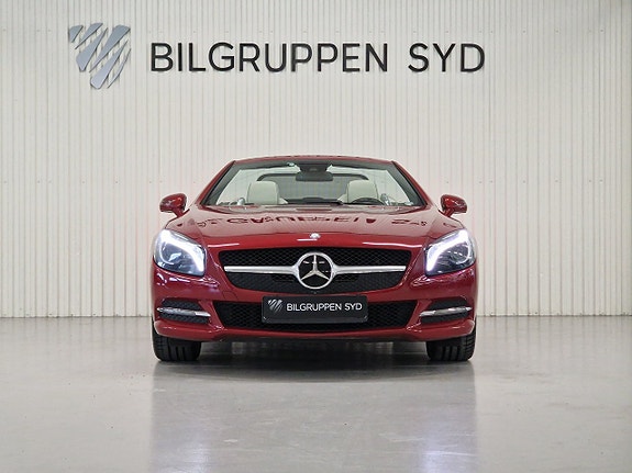 Mercedes-Benz SL350 2 of 5