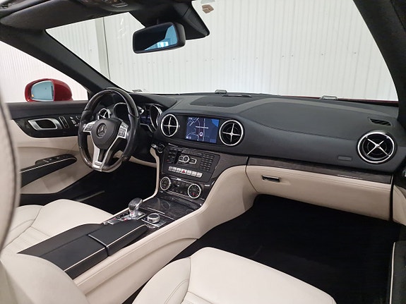 Mercedes-Benz SL350 10 of 22