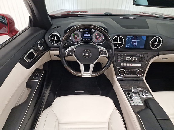 Mercedes-Benz SL350 12 of 22