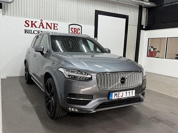 Volvo XC90 3 of 5