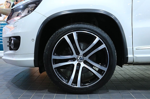 Volkswagen Tiguan 19 of 25