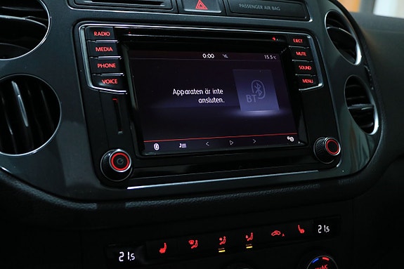 Volkswagen Tiguan 14 of 25