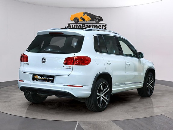 Volkswagen Tiguan 4 of 25