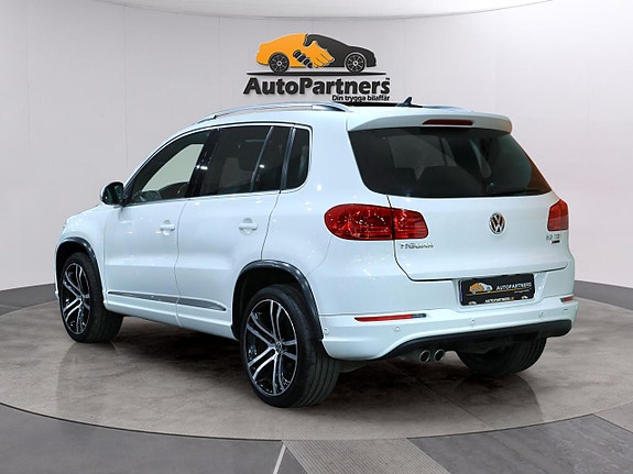 Volkswagen Tiguan 5 of 25