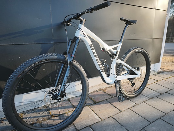 Product image 3 of 9