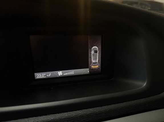 Volvo V40 13 of 15