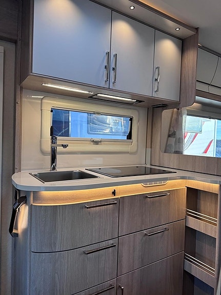 Kabe TRAVEL MASTER Classic 740 T Långbäddar 6 of 15