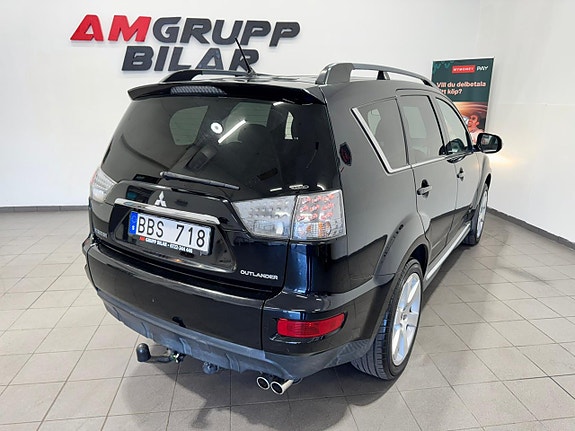 Mitsubishi Outlander 16 of 19