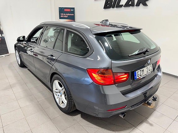 BMW 318d 15 of 23