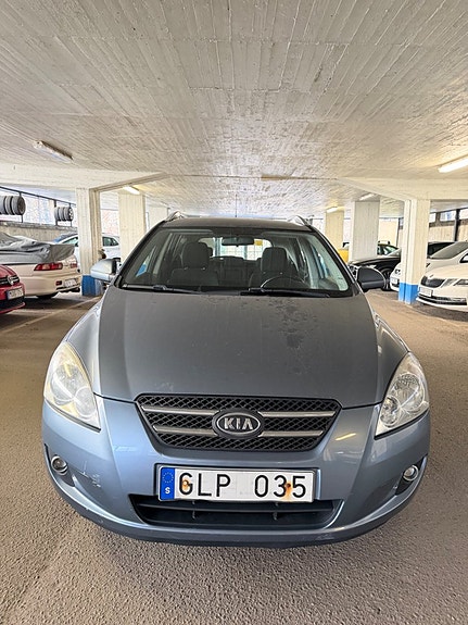 Kia Ceed 3 of 5