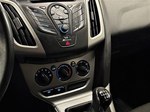 Ford Focus 17 of 24