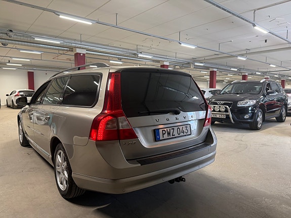 Volvo V70 5 of 24