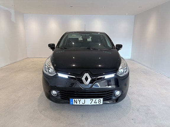 Renault Clio 2 of 5