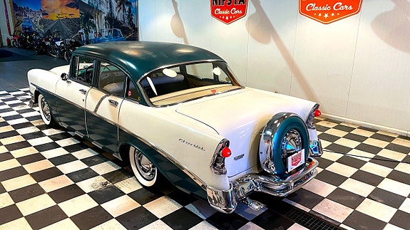 Chevrolet 210 9 of 30