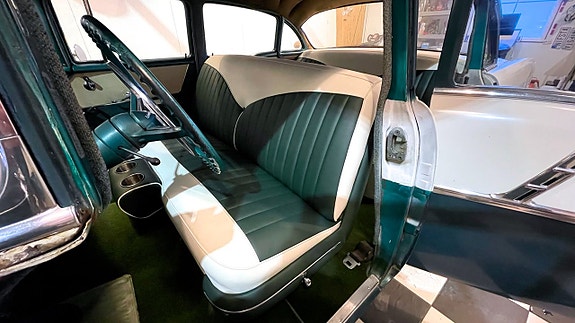 Chevrolet 210 27 of 30