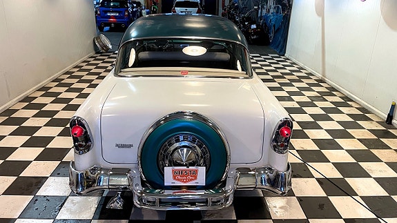 Chevrolet 210 12 of 30