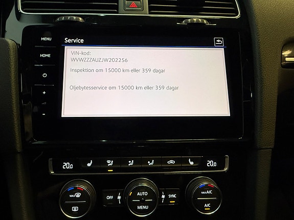 Volkswagen Golf VII 14 of 18