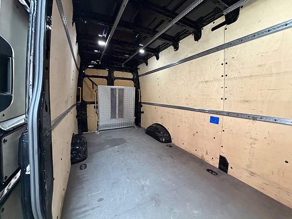 Volkswagen Crafter 35 10 of 16