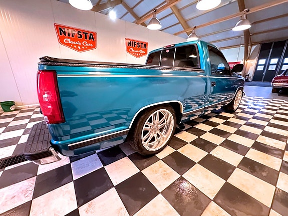 Chevrolet C1500 10 of 30
