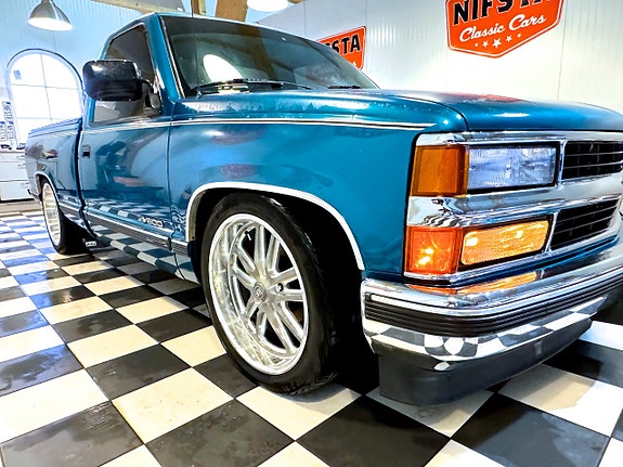 Chevrolet C1500 7 of 30